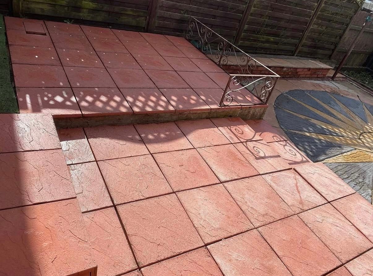 After patio tile cleaning in East Kilbride - clean red tiles