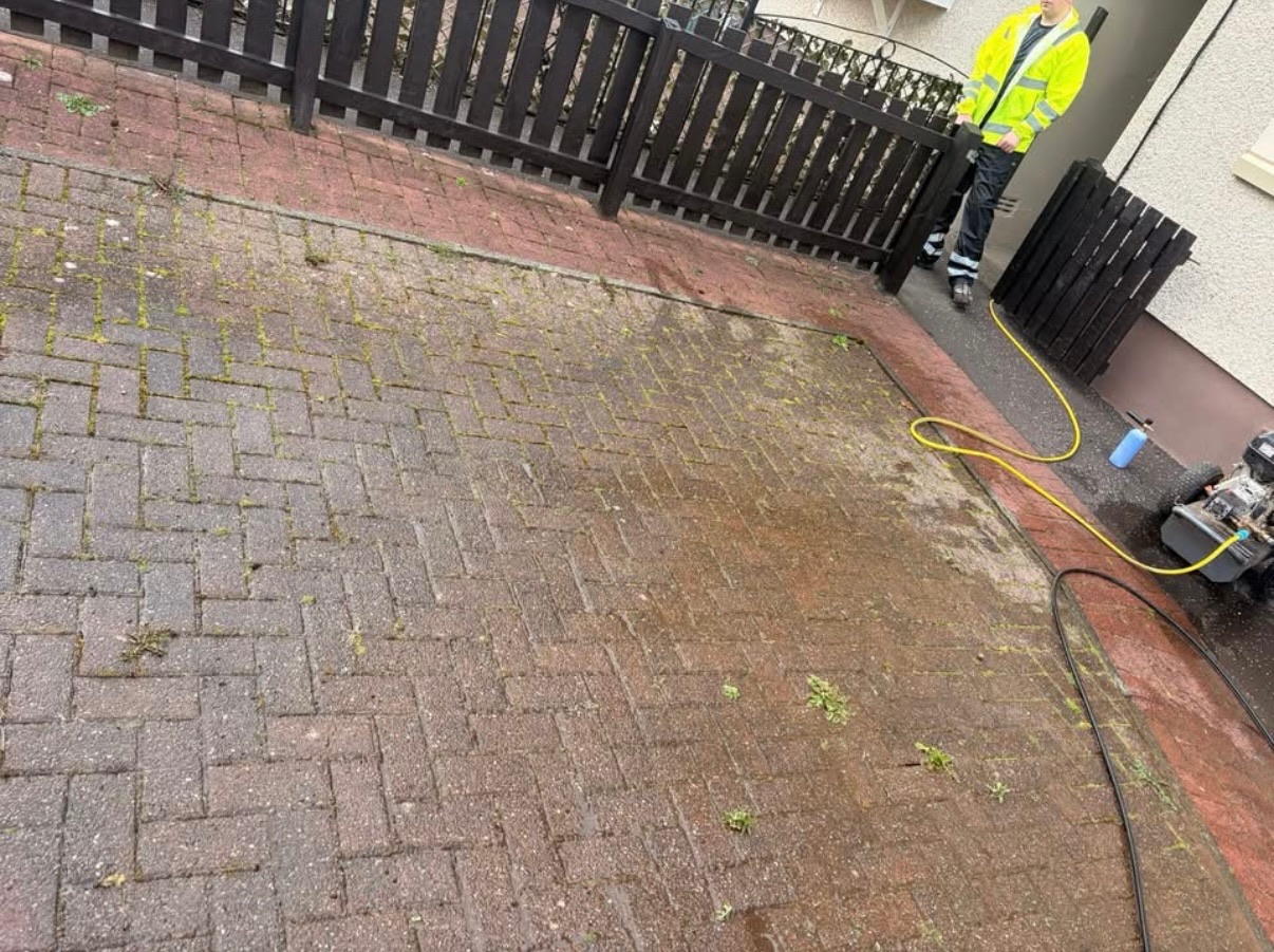 Before driveway power washing in Rutherglen - dirty paving