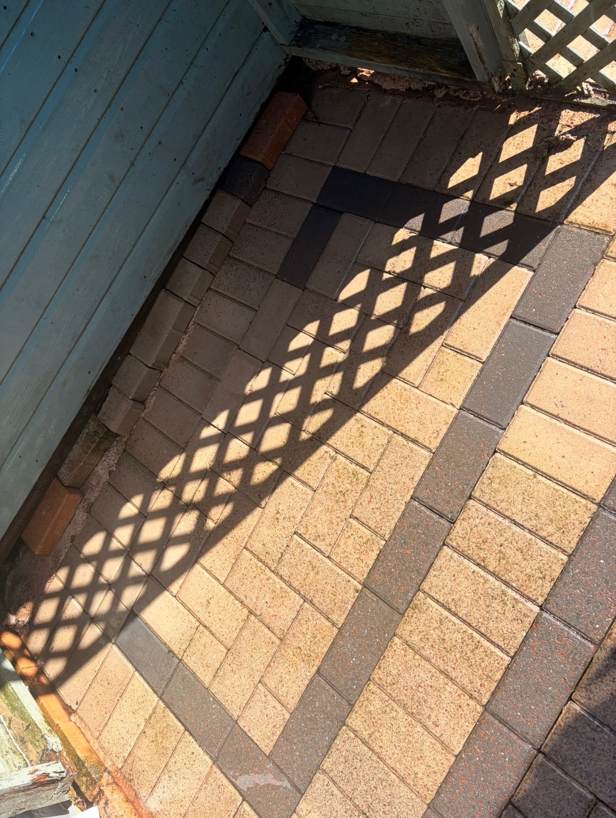 After block paving cleaning in Motherwell - restored paving